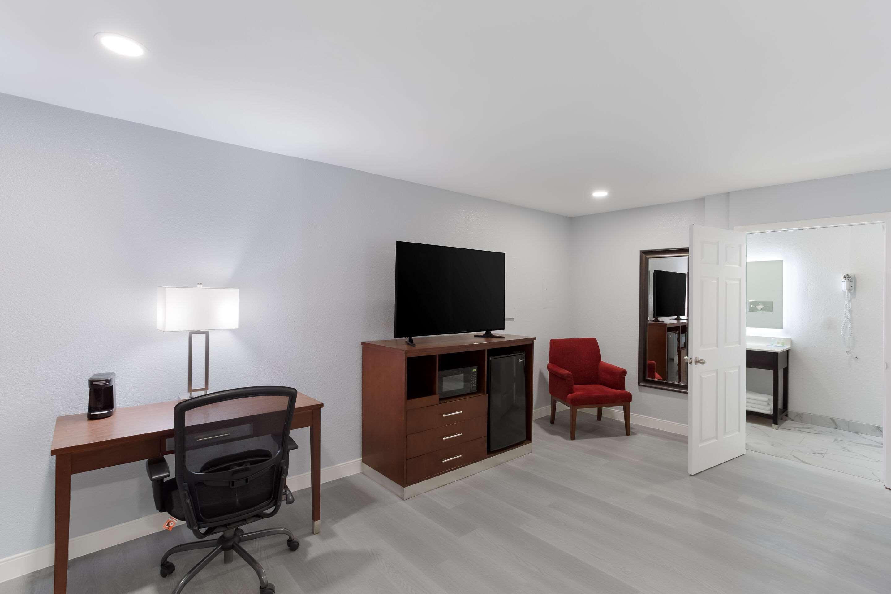 Quality Inn Redding Near I-5 מראה חיצוני תמונה
