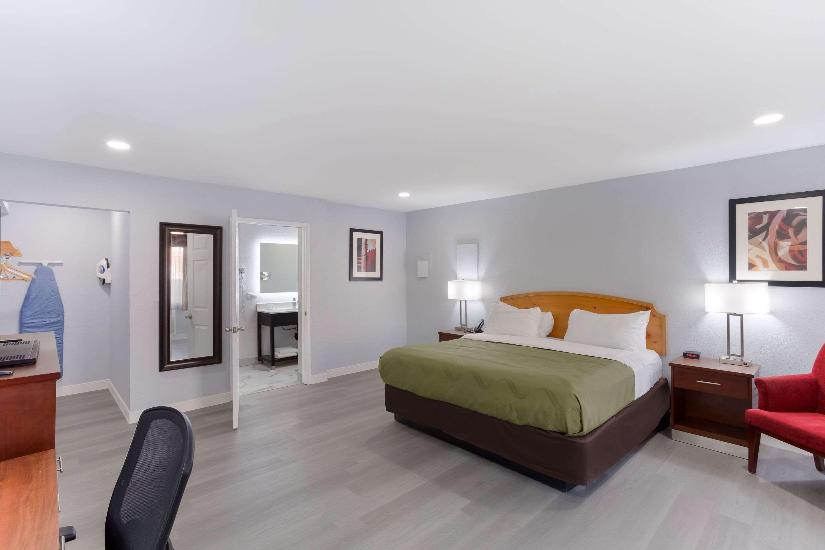 Quality Inn Redding Near I-5 מראה חיצוני תמונה
