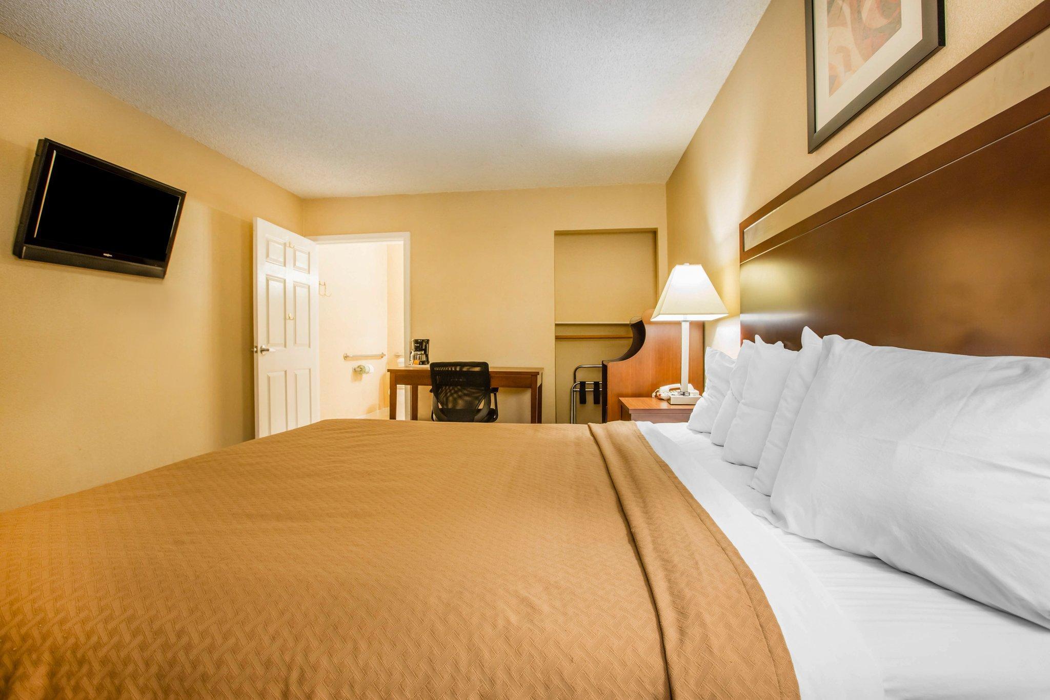 Quality Inn Redding Near I-5 מראה חיצוני תמונה