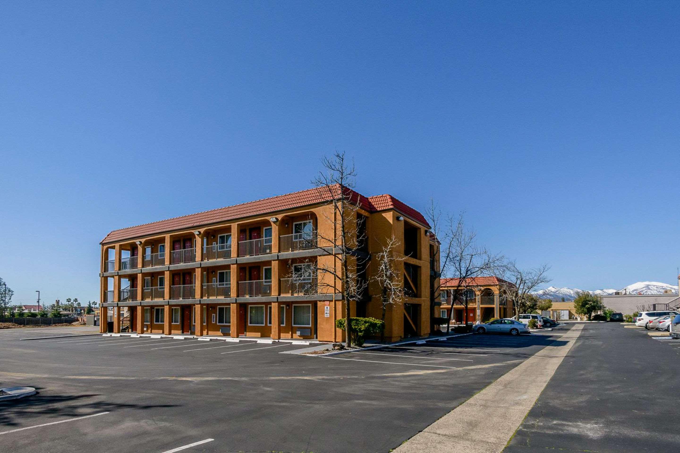 Quality Inn Redding Near I-5 מראה חיצוני תמונה