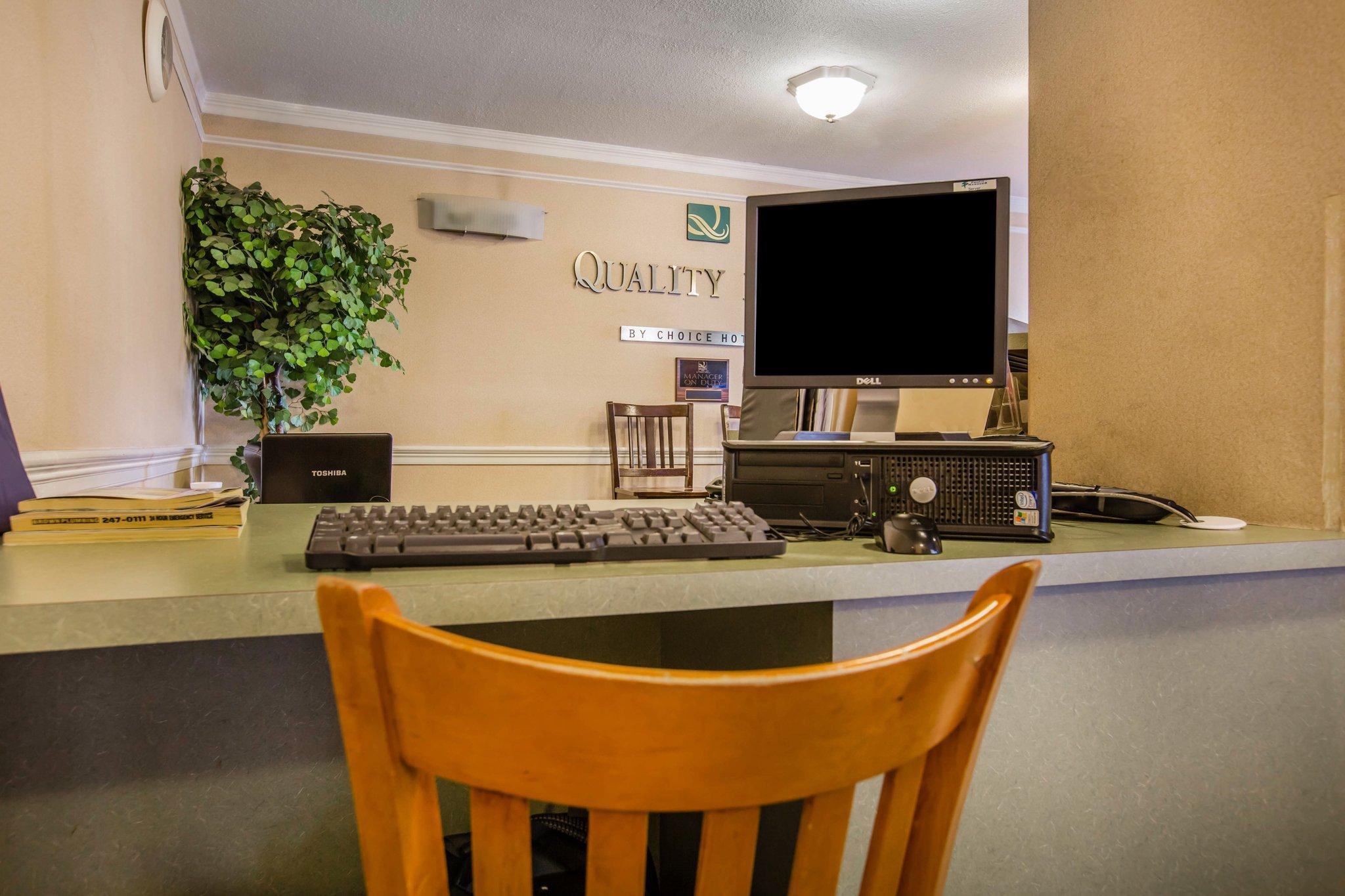 Quality Inn Redding Near I-5 מראה חיצוני תמונה