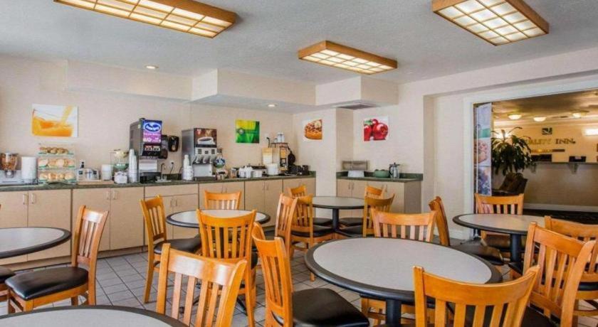 Quality Inn Redding Near I-5 מראה חיצוני תמונה